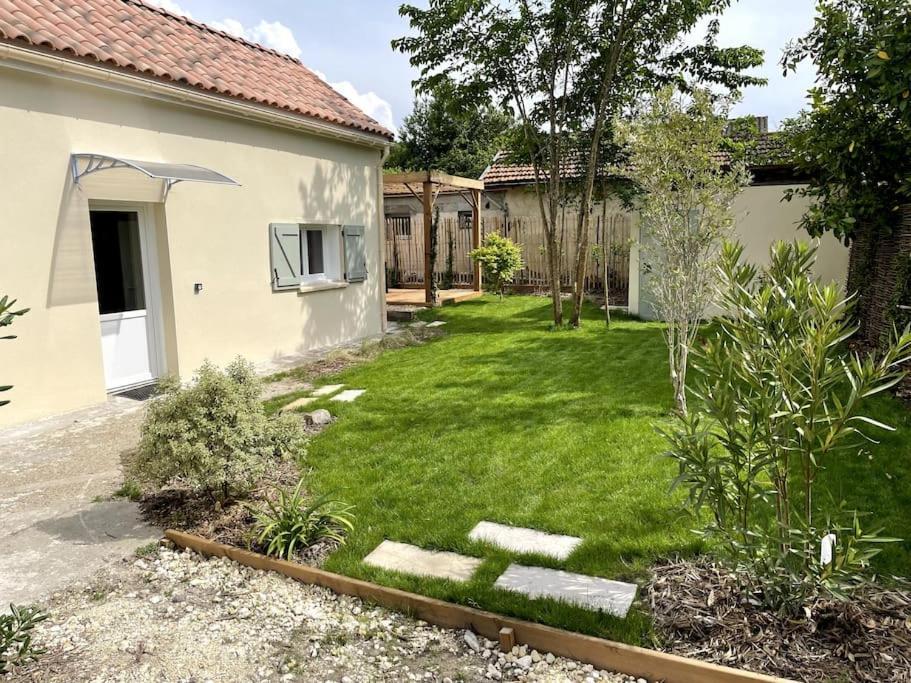 Petite Maison Avec Jardin Au Calme Floirac  Zewnętrze zdjęcie